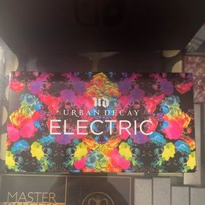 Urban Decay Electric Palette